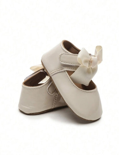 Cream Bow First Walking Shoes