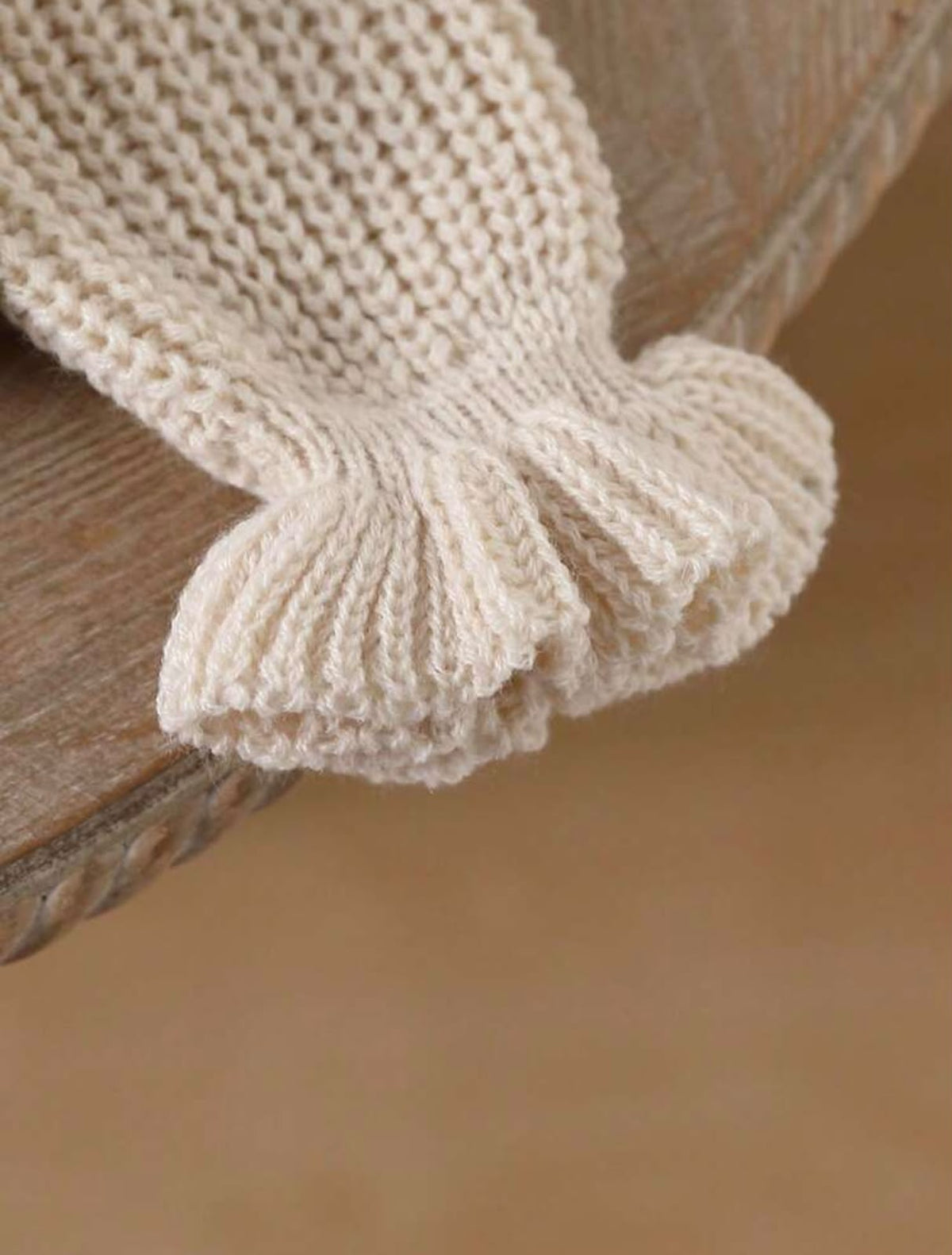 Cream V-Neck Knit Cardigan with Ruffle Cuffs